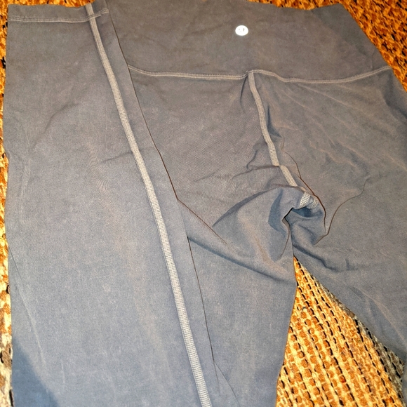 Lululemon leggings dusty blue grey size 4 full length - Picture 3 of 4